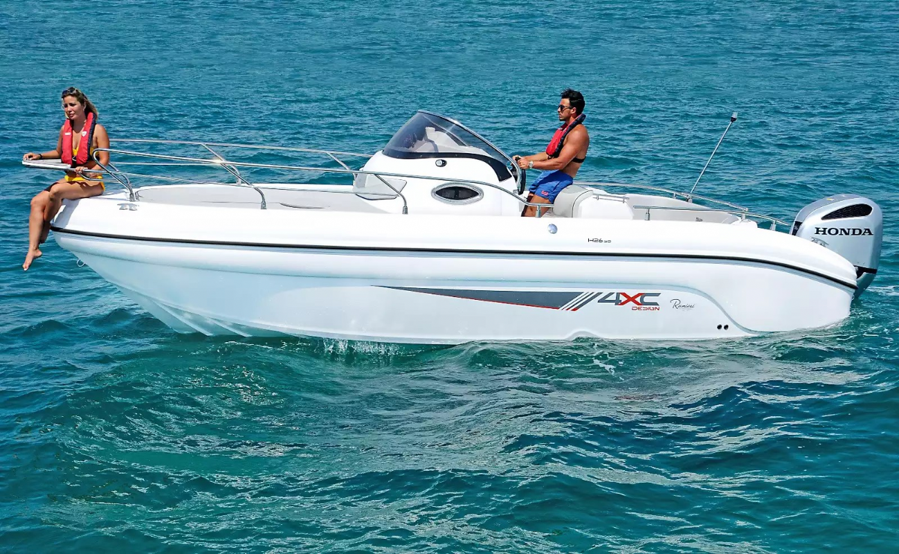 ISPORUKA ODMAH 4XC Ranieri International H26 SD Sundeck
